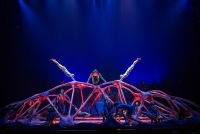 Photo: Matt Beard Costumes: Kym Barrett © 2014 Cirque du Soleil