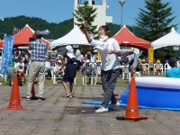 全日本水風船キャッチ選手権大会　2013年の様子