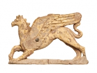 グリフィン像飾板(ぞうかざりいた)  イタリア、タラント出土　前4世紀　谷村敬介氏寄贈